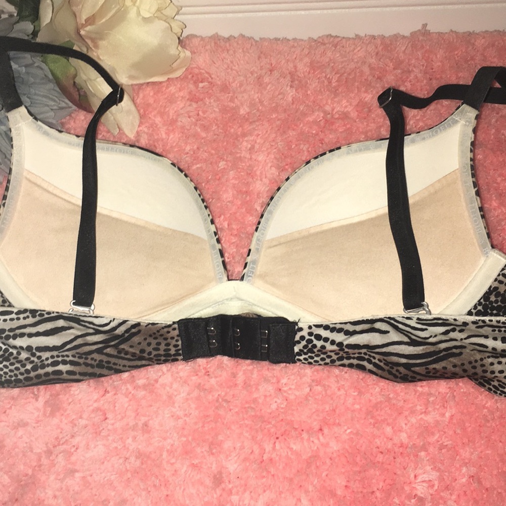 sale Victoria’s Secret Biofit Push-Up Bra - Picture 5 of 8